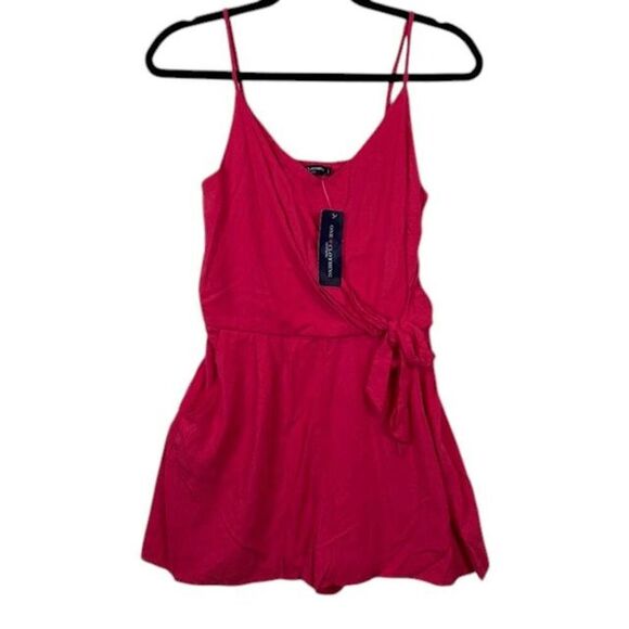 NWT One Clothing Hot Pink Short Romper Adjustable Straps Side Tie Size Small - Picture 1 of 12